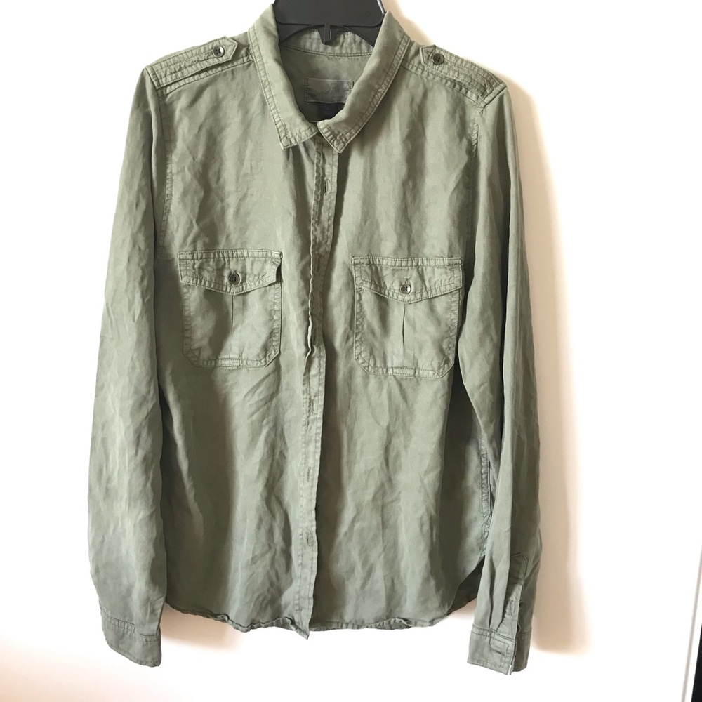 Button up long sleeve woman shirt